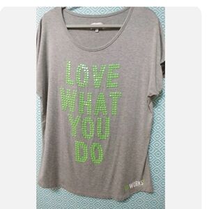 T-shirt It Works  "Love What You Do"  Size XL Color Gray